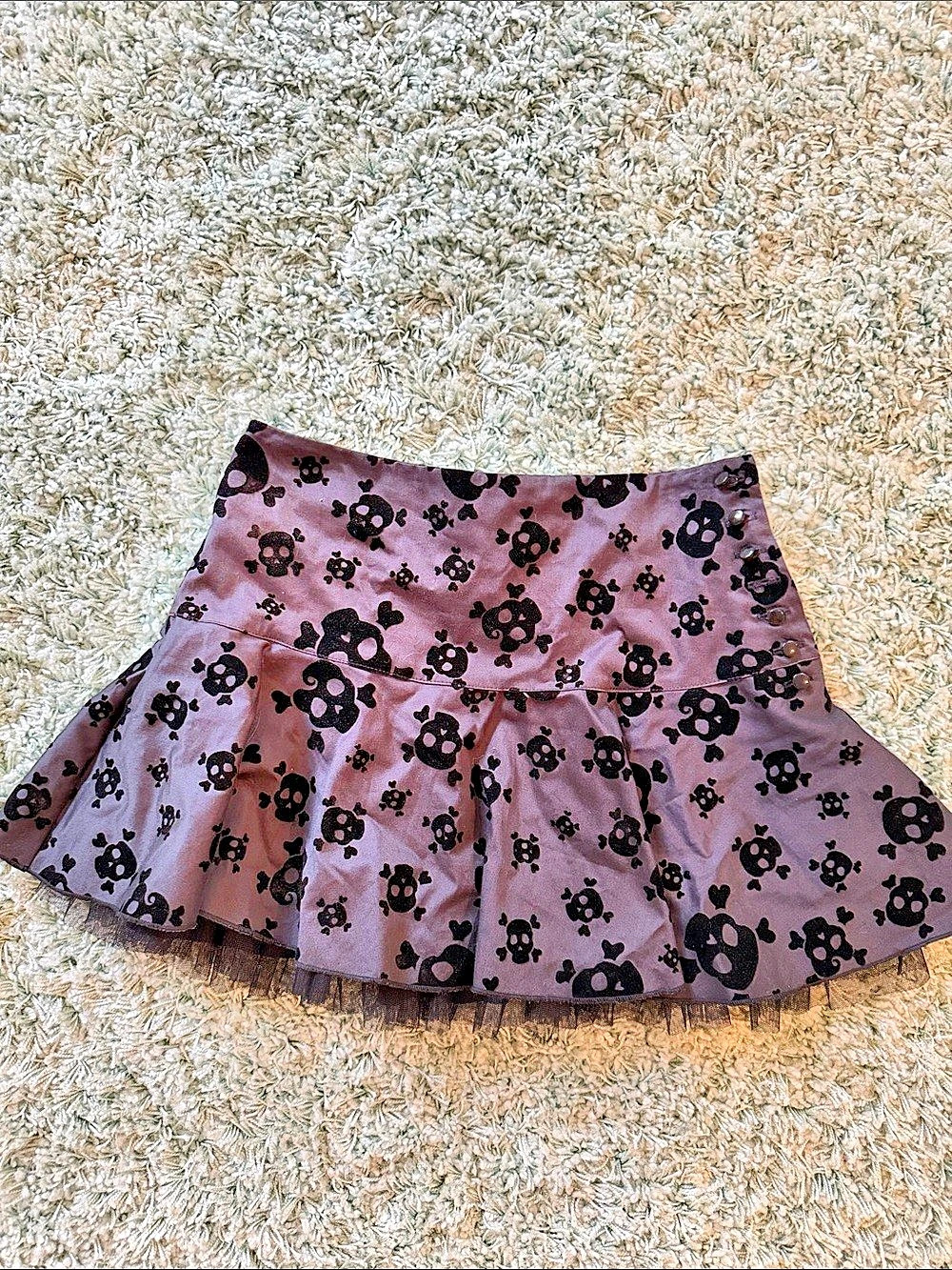 Vintage Y2K Skull Print Mini Skirt with ruffled hem Size 2